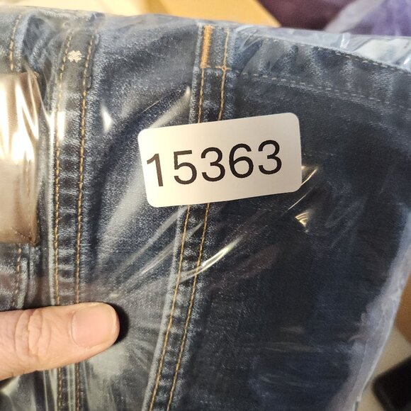 Lucky Brand 221 Jeans Mens 38x30 Blue Denim Straight Leg Classic Everyday Casual - Picture 12 of 12